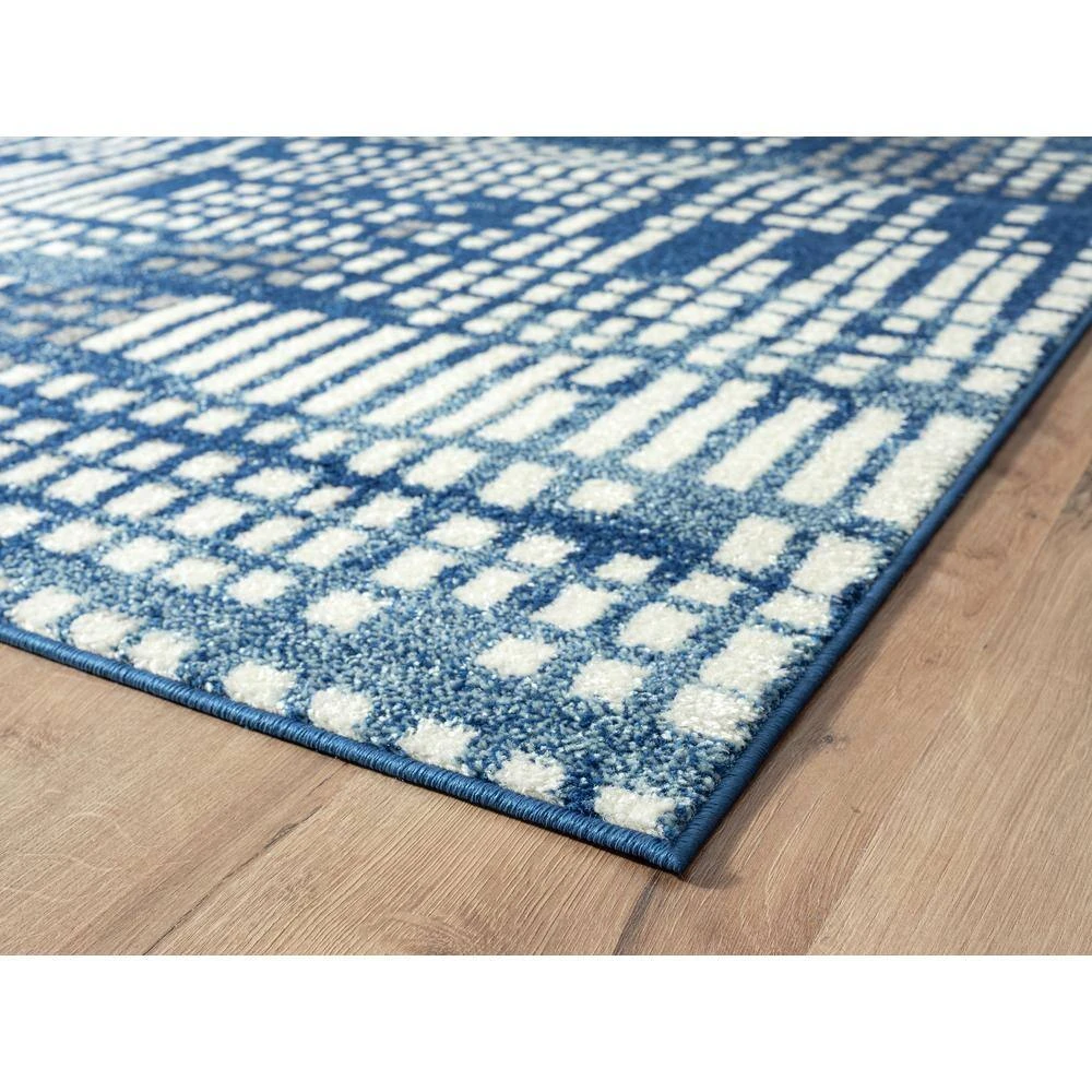 Casa Blue 4 ft. x 6 ft. Geometric Polypropylene Area Rug by Abani - Image 3