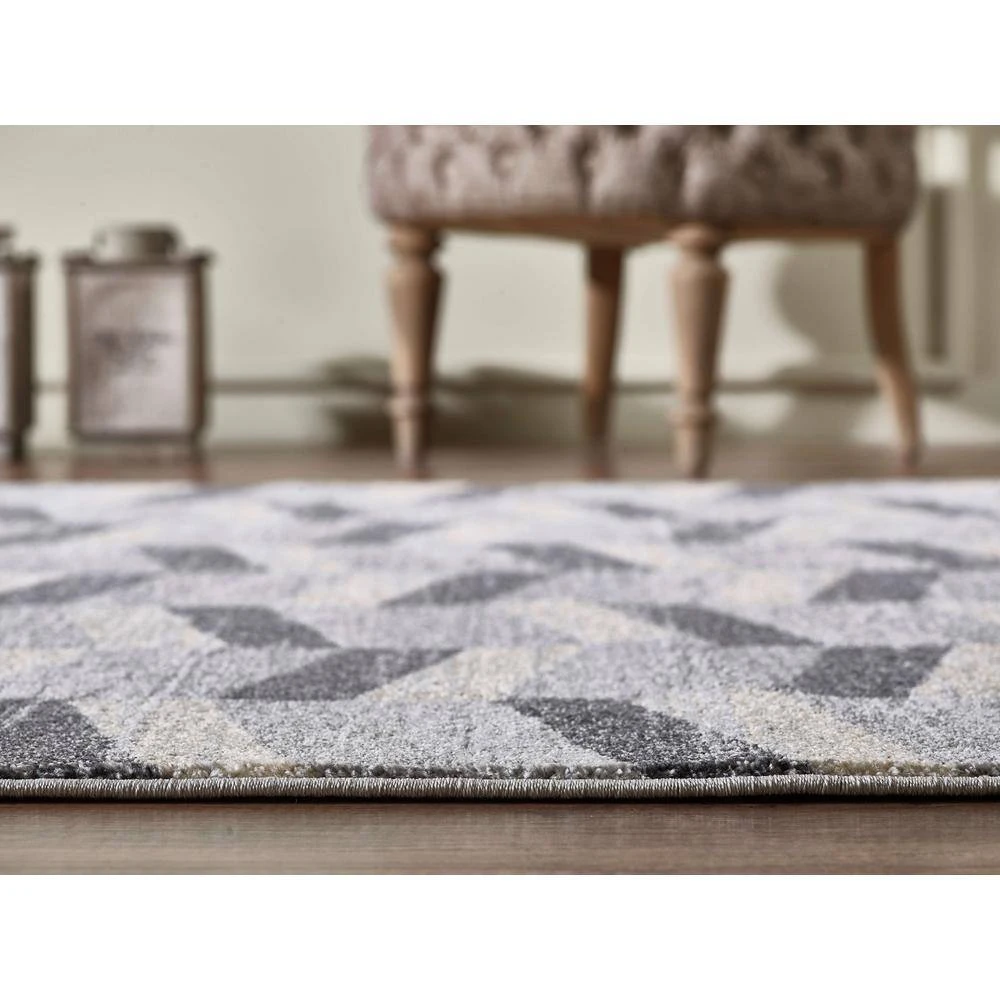 Quartz Grey 5 ft. 3 ft. x 7 ft. 6 in. Geometric Polypropylene Area Rug by Abani - Image 6