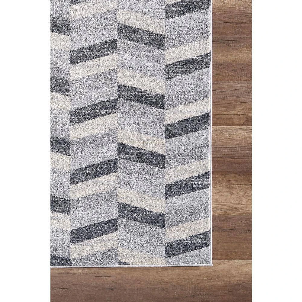 Quartz Grey 5 ft. 3 ft. x 7 ft. 6 in. Geometric Polypropylene Area Rug by Abani - Image 3
